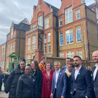 ce6a5fc1-6d65-4b92-aee5-78b72360e998